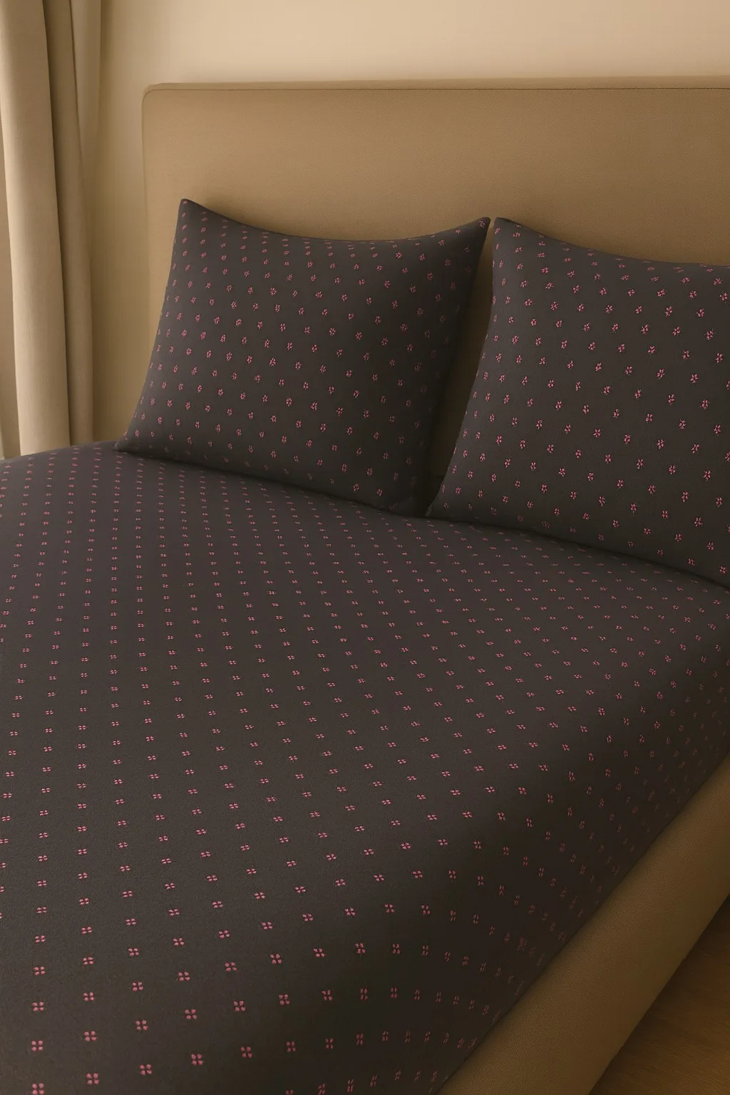 Woven purple bedsheet fabric with subtle pattern – Themes Furnishings