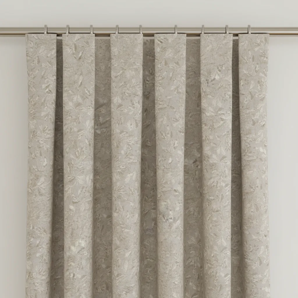 SHIMMER_-_332_GLIMMER-332__02_american_pleat_closeup